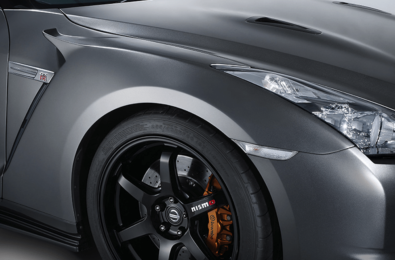 エブロ NISSAN GT-R NISMO N Attack Package Nissan OEM Nismo N-Attack Fenders (FRP): 2009+ Nissan R35